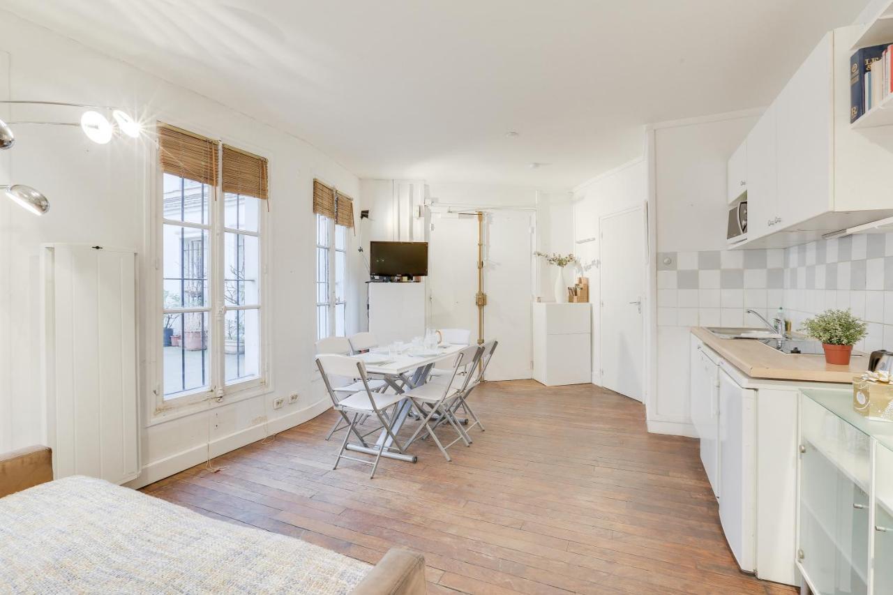 Comfortable Flat In The Middle Of Paris Exterior photo